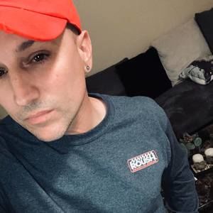 Meet your Posher, Derek